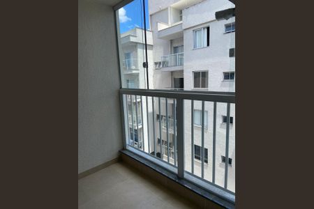 Apartamento à venda com 52m², 2 quartos e 1 vaga Apartamento à venda com 52m², 2 quartos e 1 vagaSacada