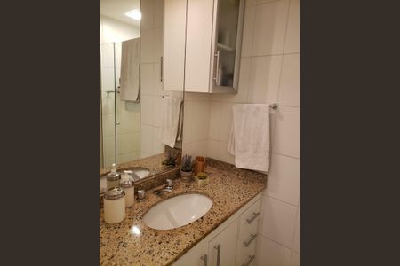 Apartamento à venda com 83m², 3 quartos e 1 vaga Apartamento à venda com 83m², 3 quartos e 1 vagaBanheiro