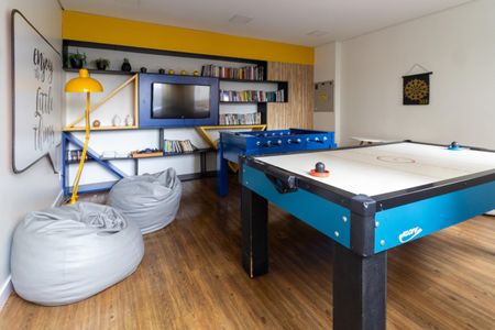 Apartamento para alugar com 34m², 1 quarto e sem vaga Apartamento para alugar com 34m², 1 quarto e sem vagaÁrea comum - Salão de Jogos