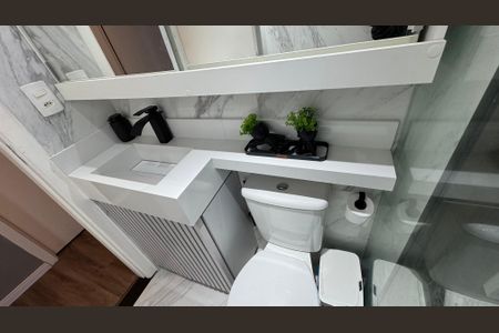 Apartamento à venda com 45m², 2 quartos e 1 vaga Apartamento à venda com 45m², 2 quartos e 1 vagaBanheiro