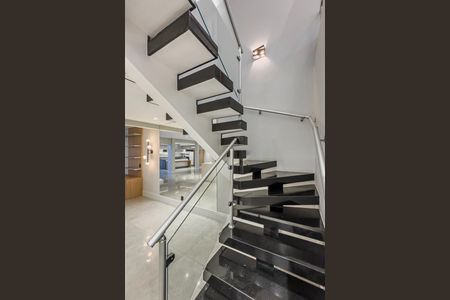 Casa de condomínio à venda com 250m², 3 quartos e 4 vagas