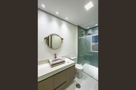 Casa de condomínio à venda com 250m², 3 quartos e 4 vagas