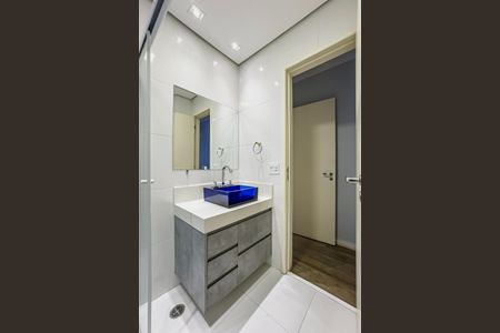 Casa de condomínio à venda com 250m², 3 quartos e 4 vagas