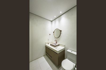 Casa de condomínio à venda com 250m², 3 quartos e 4 vagas