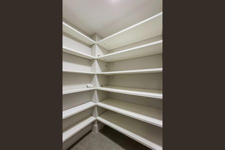 Casa de condomínio à venda com 250m², 3 quartos e 4 vagas