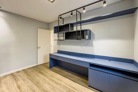 Casa de condomínio à venda com 250m², 3 quartos e 4 vagas