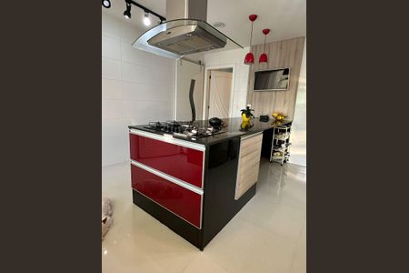 Casa de condomínio à venda com 350m², 3 quartos e 2 vagas Casa de condomínio à venda com 350m², 3 quartos e 2 vagasCozinha