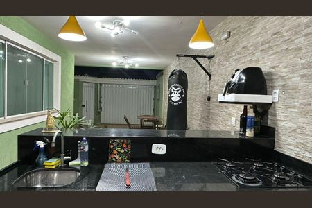 Casa de condomínio à venda com 350m², 3 quartos e 2 vagas Casa de condomínio à venda com 350m², 3 quartos e 2 vagasEspaço Gourmet