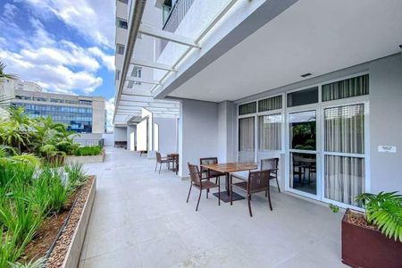 Apartamento à venda com 78m², 2 quartos e 1 vaga