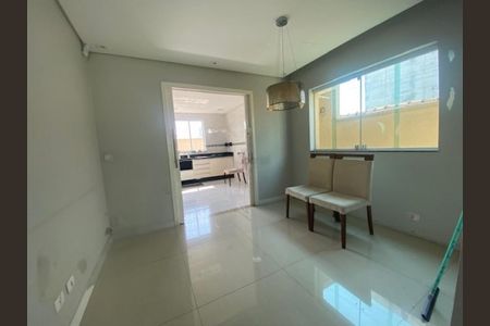 Casa à venda com 3 quartos, 130m² em Chácara Mafalda, São Paulo