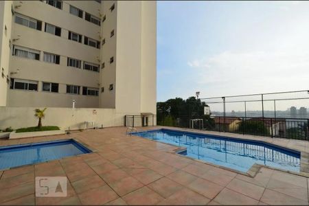 Apartamento à venda com 103m², 3 quartos e 2 vagas Apartamento à venda com 103m², 3 quartos e 2 vagasÁrea comum - Piscina