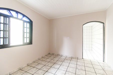Casa para alugar com 40m², 1 quarto e 1 vaga Casa para alugar com 40m², 1 quarto e 1 vagaSala