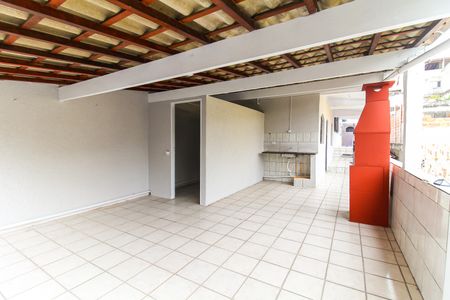 Casa para alugar com 37m², 1 quarto e 1 vaga Casa para alugar com 37m², 1 quarto e 1 vagaÁrea comum - Varanda