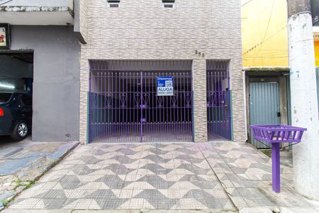 Casa para alugar com 37m², 1 quarto e 1 vaga Casa para alugar com 37m², 1 quarto e 1 vagaFachada + Placa