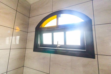 Casa para alugar com 37m², 1 quarto e 1 vaga Casa para alugar com 37m², 1 quarto e 1 vagaBanheiro Social