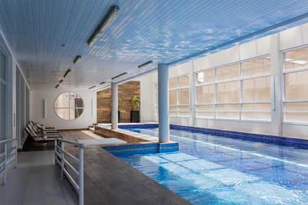 Apartamento à venda com 34m², 1 quarto e 1 vaga Apartamento à venda com 34m², 1 quarto e 1 vagaÁrea comum - Piscina