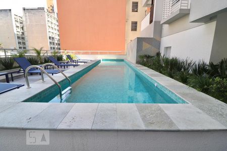 Studio para alugar com 31m², 1 quarto e sem vaga Studio para alugar com 31m², 1 quarto e sem vagaÁrea comum - Piscina