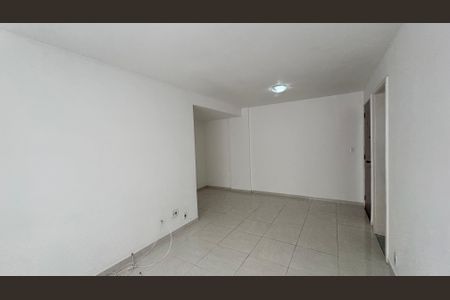 Apartamento à venda com 78m², 2 quartos e 2 vagasSala