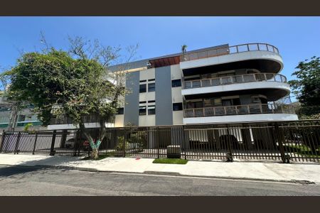 Apartamento à venda com 78m², 2 quartos e 2 vagasFachada