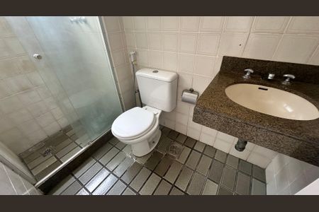 Apartamento à venda com 78m², 2 quartos e 2 vagasBanheiro da Suíte