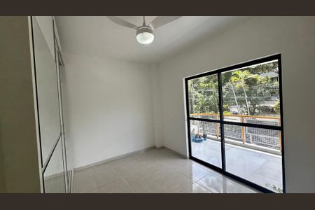 Apartamento à venda com 78m², 2 quartos e 2 vagasSuíte