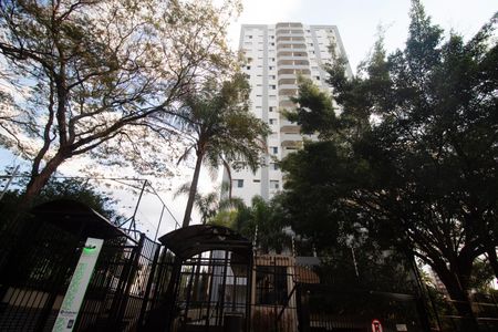 Apartamento para alugar com 72m², 3 quartos e 1 vaga Apartamento para alugar com 72m², 3 quartos e 1 vagaFachada
