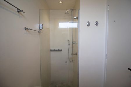 Apartamento para alugar com 72m², 3 quartos e 1 vaga Apartamento para alugar com 72m², 3 quartos e 1 vagaBanheiro da Suíte