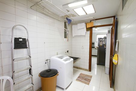 Apartamento à venda com 179m², 3 quartos e 2 vagasÁrea de Serviço