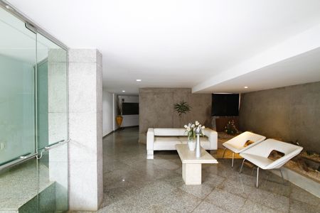 Apartamento à venda com 179m², 3 quartos e 2 vagasHall de entrada