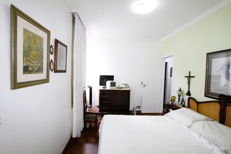 Apartamento à venda com 179m², 3 quartos e 2 vagasSuíte