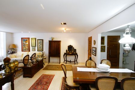 Apartamento à venda com 179m², 3 quartos e 2 vagasSala