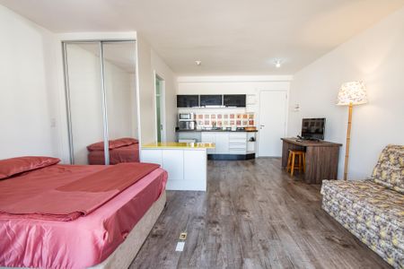 Apartamento à venda com 32m², 1 quarto e 1 vaga Apartamento à venda com 32m², 1 quarto e 1 vagaStudio