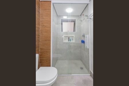 Apartamento à venda com 229m², 4 quartos e 3 vagasBanheiro da Suíte 2