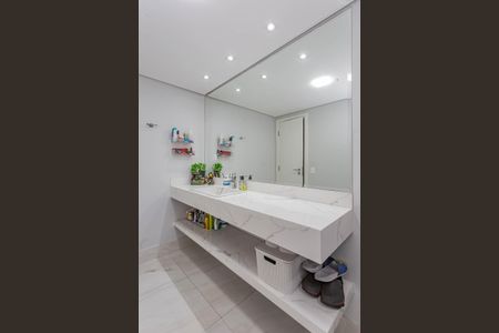 Apartamento à venda com 229m², 4 quartos e 3 vagasBanheiro da Suíte