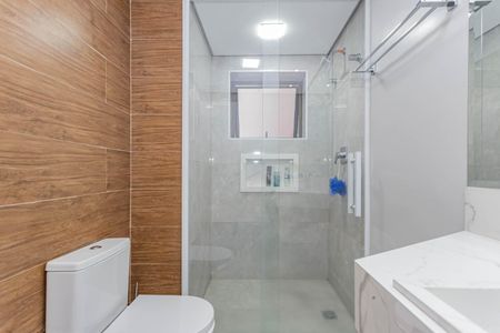 Apartamento à venda com 229m², 4 quartos e 3 vagasBanheiro da Suíte 2