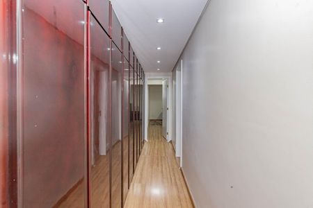 Apartamento à venda com 229m², 4 quartos e 3 vagasCorredor