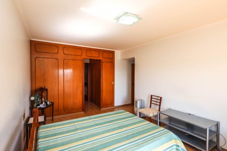 Apartamento à venda com 220m², 3 quartos e 3 vagasSuíte 3