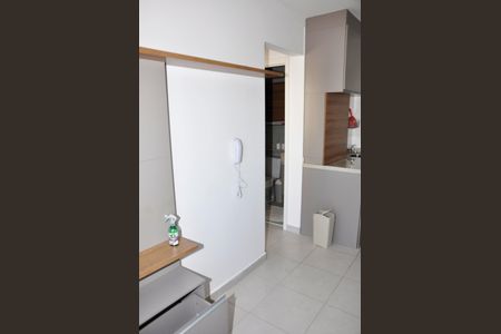 Sala de apartamento para alugar com 2 quartos, 33m² em Piqueri, São Paulo