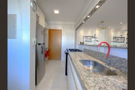 Apartamento à venda com 85m², 3 quartos e 2 vagasCozinha