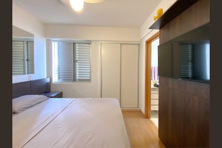 Apartamento à venda com 85m², 3 quartos e 2 vagasSuite 