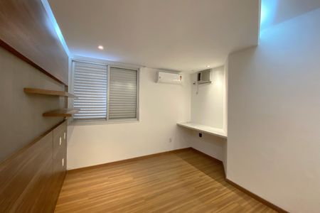 Apartamento para alugar com 213m², 2 quartos e 2 vagas Apartamento para alugar com 213m², 2 quartos e 2 vagasSuíte