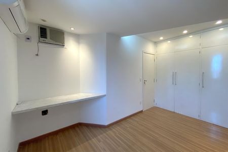 Apartamento para alugar com 213m², 2 quartos e 2 vagas Apartamento para alugar com 213m², 2 quartos e 2 vagasSuíte