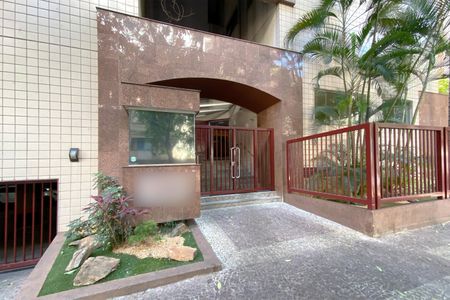 Apartamento para alugar com 213m², 2 quartos e 2 vagas Apartamento para alugar com 213m², 2 quartos e 2 vagasFachada