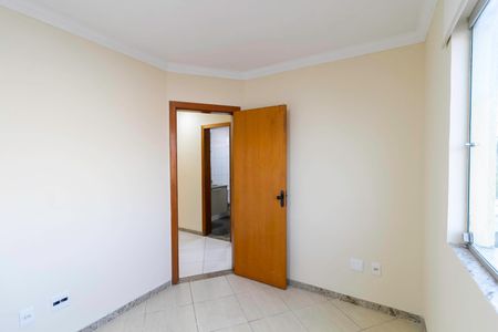 Apartamento à venda com 121m², 3 quartos e 1 vaga Apartamento à venda com 121m², 3 quartos e 1 vagaQuarto 2