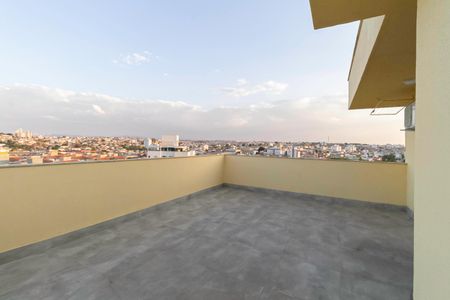Apartamento à venda com 121m², 3 quartos e 1 vaga Apartamento à venda com 121m², 3 quartos e 1 vagaCobertura