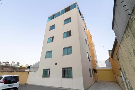 Apartamento à venda com 121m², 3 quartos e 1 vaga Apartamento à venda com 121m², 3 quartos e 1 vagaFachada