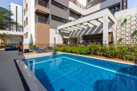 Studio para alugar com 24m², 1 quarto e sem vaga Studio para alugar com 24m², 1 quarto e sem vagaÁrea comum - Piscina