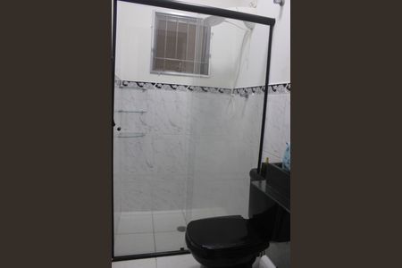 Casa à venda com 51m², 4 quartos e 1 vagaBanheiro 1