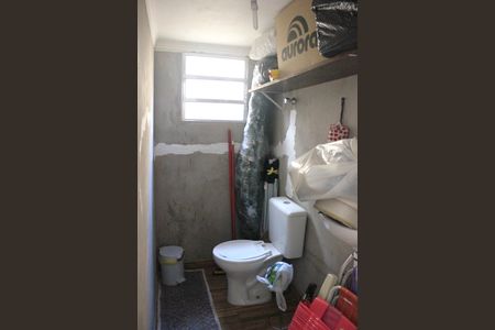 Casa à venda com 51m², 4 quartos e 1 vagaBanheiro do terraço