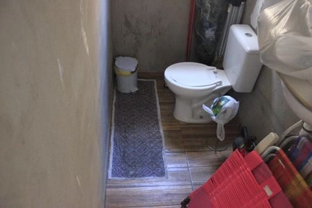 Casa à venda com 51m², 4 quartos e 1 vagaBanheiro do terraço